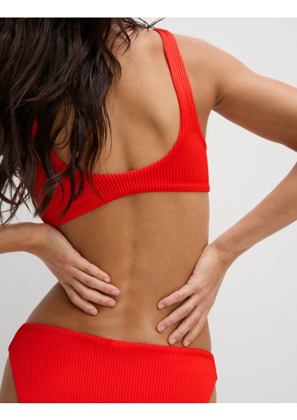 Fitilli Destekli Yuvarlak Yaka Bikini Üstü modelleri