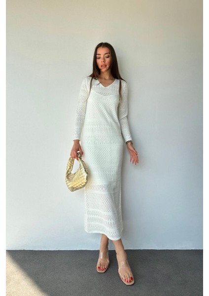 Beyaz Astarlı Triko Elbise fırsatları