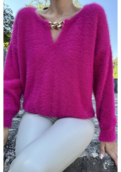 Fuşya Yakası Zincirli Triko Kazak modelleri