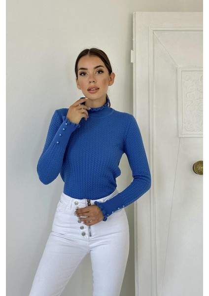 Munn Collection Mavi Boğazlı ve Örgülü Triko Kazak fırsatları
