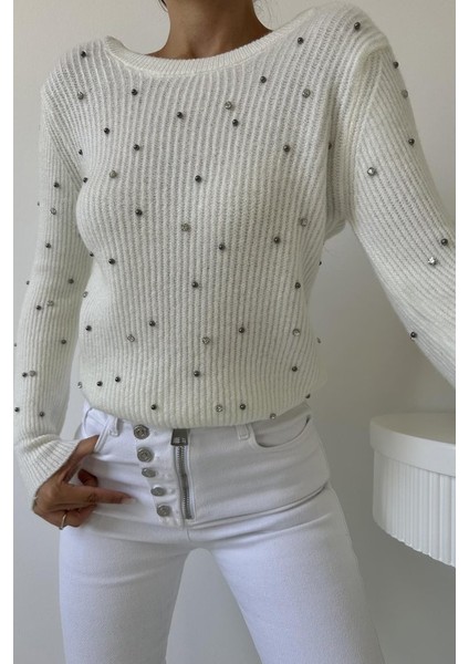 Ekru Boncuklu Triko Kazak indirimleri