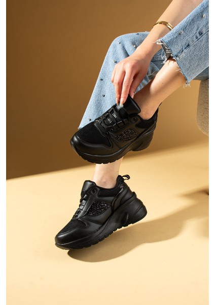 Kalın Taban Bağcıklı Fileli Taş Detaylı Kadın Sneakers 89-044-25 fiyatları