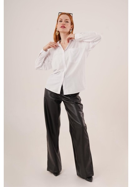 Desenli Tek Cepli Klasik Kesim Düğmeli Beyaz Gömlek fiyatları