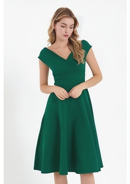 Munn Collection Kadın Kısa Kollu Kruvaze Yaka Eteği Volanlı Krep Elbise indirimleri