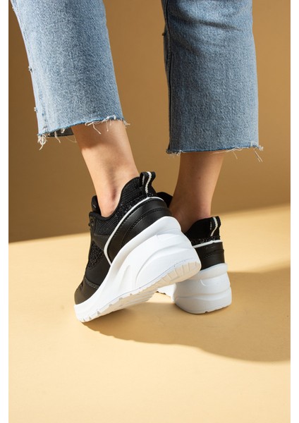 Kalın Taban Bağcıklı Fileli Taş Detaylı Kadın Sneakers 89-044-25BYAZ modelleri