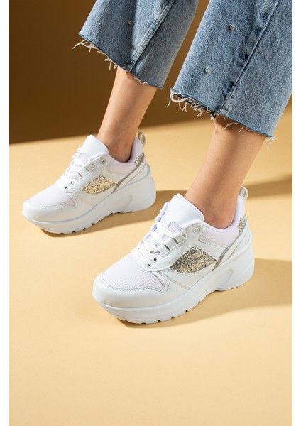Kalın Taban Bağcıklı Fileli Taş Detaylı Kadın Sneakers 89-044-25