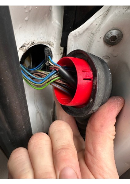 Crafter Veya Sprinter Kapı Kablo Kanalı Klipsi (Plastik Aparattır!!!) modelleri