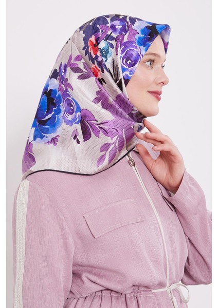 Siyah-Bej Çiçek Desen Twill Ipek Eşarp