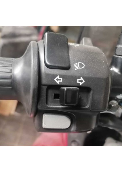 Yamaha XJ900S Derivasyon Hupentaster / Boynuz Düğmesi (Plastik Aparattır!!!) fiyatları