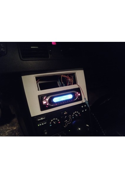 Volvo XC90 I Için 1din Araç Stereo Ön Plaka (2006) (Plastik Aparattır!!!)