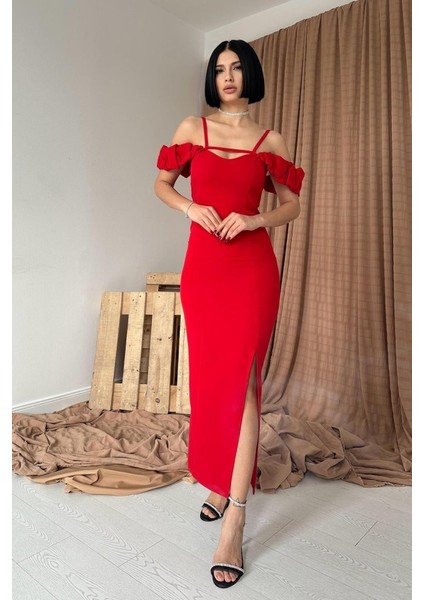 Kırmızı Askı Detaylı Elbise