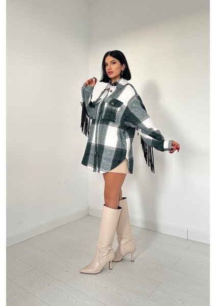 Yeşil Arkası Püsküllü Gömlek