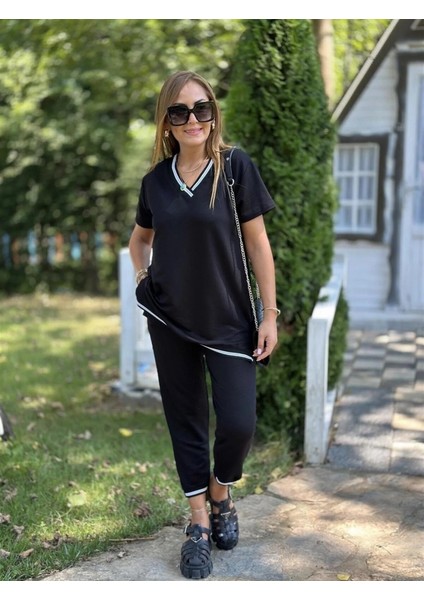 Munn Collection Kadın Kısa Kollu V Yakalı Iki Iplik Bluz ve Pantolon Ikili Takım