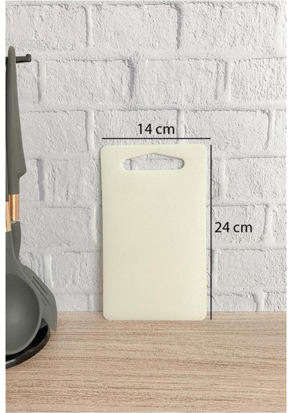 Kesme Tahtası Plastik Beyaz 14X24 cm fiyatları