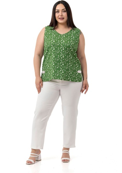 Büyük Beden Çiçek Desenli V Yaka Yanlarda Yırtmaç Detaylı Kolsuz Yeşil Bluz fiyatları