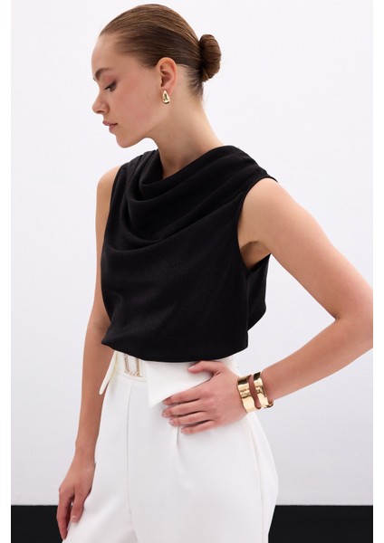 Degaje Yaka Saten Bluz - Siyah