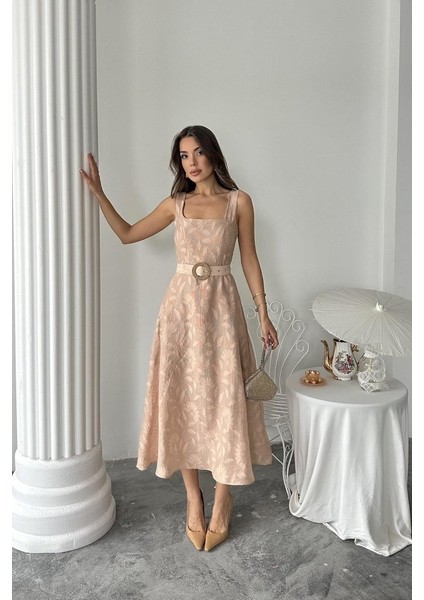 Munn Collection Bej Kuplu Uzun Elbise fiyatları