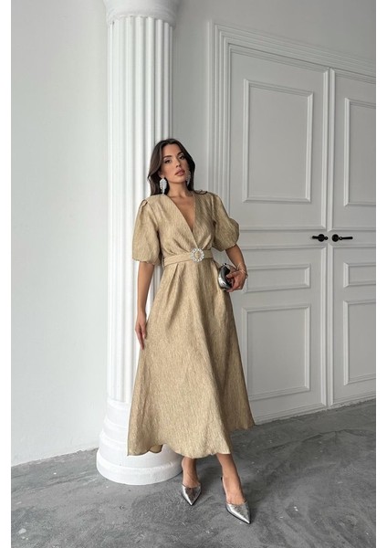 Munn Collection Gold Işıltılı Kemerli Kruvaze Elbise fiyatları