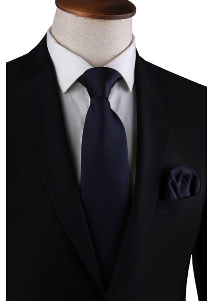 Lacivert Reps Dokulu Düz Mendilli Klasik Kravat KK13176 fırsatları