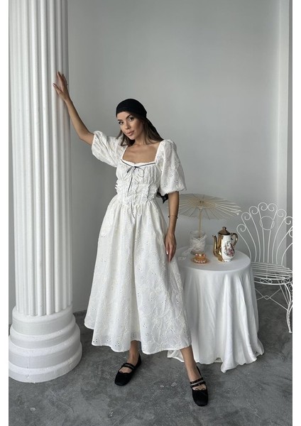 Munn Collection Ekru Dantel Detaylı Brode Elbise