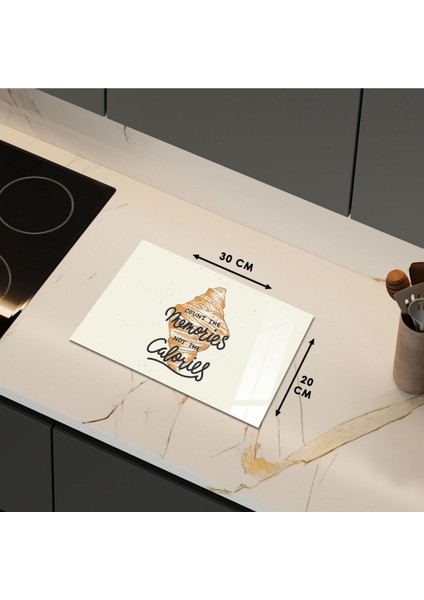 Cam Kesme Tahtası Kruvasanlı Krem Arka Planlı Yazılı modelleri