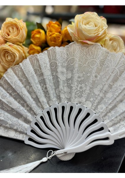 Plastik Desenli Yelpaze