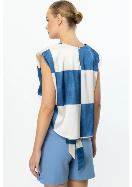 Arka Kısmı Bağlamalı Kareli Crop Bluz Mavı 03104 modelleri