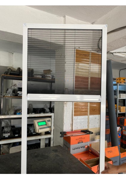 Akordeon Sürgülü Pilise Pileli Sineklik Pencere Beyaz