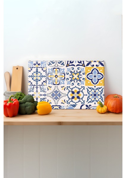 Mavi Çini Desen Cam Kesme Tahtası, Silikon Ayaklı, Sunum Kesim Doğrama Tablası, Temperli ve Rodajlı