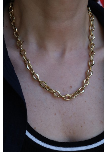 14 Ayar Altın Üçgen Gurmet Kolye