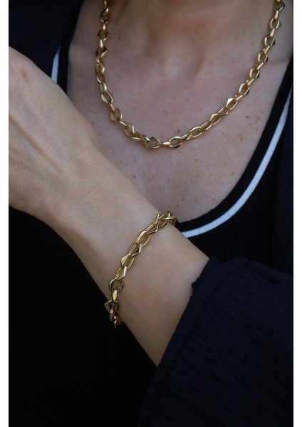 14 Ayar Altın Üçgen Gurmet Kolye indirimleri