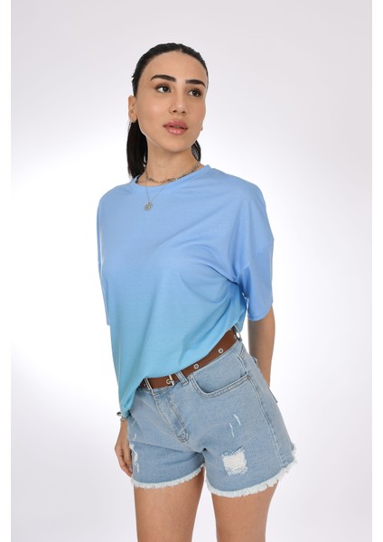 Mavi Degrade Oversize T-Shirt – Deniz Esintisini Stilinde Taşı