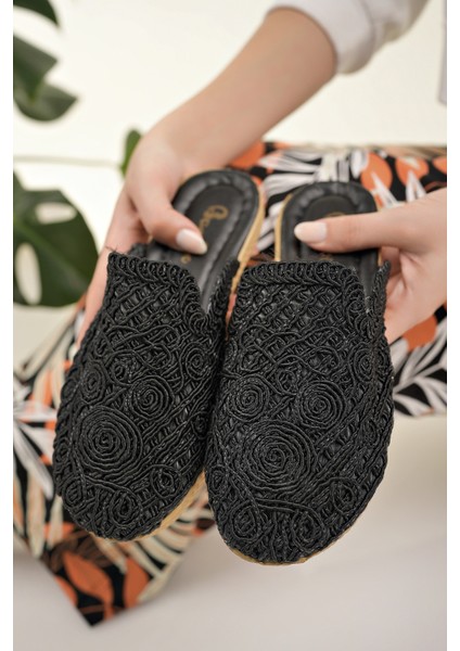 Kadın Hasır Terlik Siyah Önü Kapalı Örgü Dantel Triko Nakış Detaylı Şık Yeni Sezon Yazlık Ev Plaj Tatil Terliği fırsatları