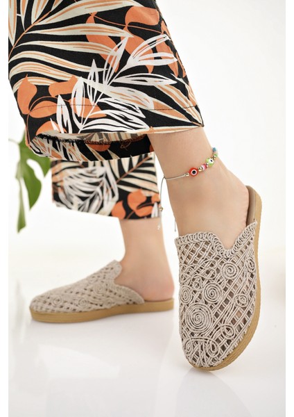 Kadın Hasır Terlik Bej Önü Kapalı Örgü Dantel Triko Nakış Detaylı Şık Yeni Sezon Yazlık Ev Plaj Tatil Terliği fiyatları