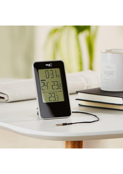 30.5048.01 Dijital Sıcaklık ve Nem Göstergesi | Kablolu Dış Sıcaklık Sensörlü fiyatları
