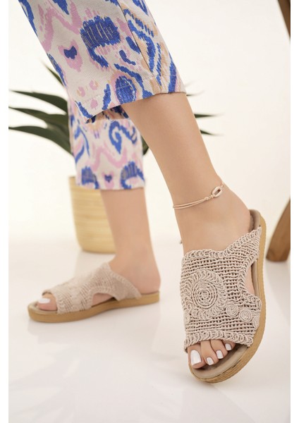 Kadın Hasır Terlik Bej Örgü Dantel Triko Nakış Detaylı Şık Yeni Sezon Yazlık Ev Plaj Tatil Terliği fiyatları