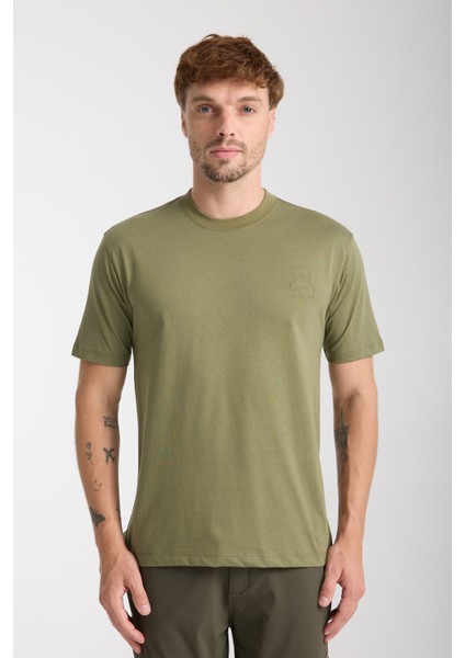 Standart Fit Normal Kesim %100 Pamuk Panda Nakışlı Bisiklet Yaka Tişört