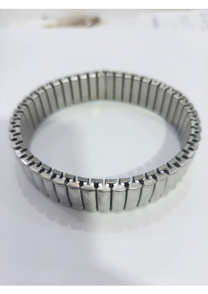 Çelik Bileklik Metal Kavisli Elastik Model 1 cm Genişlik 18 cm Uzunluk Ortası Gümüş Kenarı Gümüş Silver