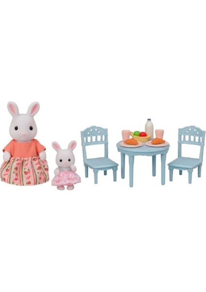 5682 Sylvanian Families Kar Tavşanı Anne ve Bebek Kahvaltı Seti +3 Yaş