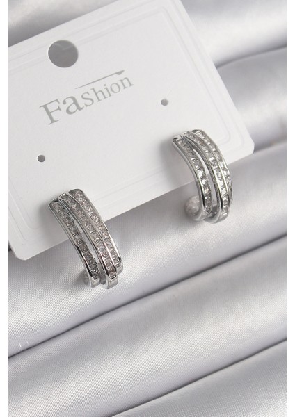 Pirinç Gümüş Renk Zirkon Taşlı Yarım Halka Model Kadın Küpe - TJ-BKP9978