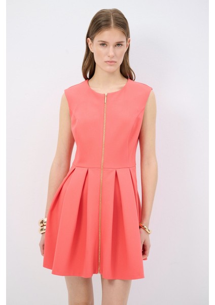 Fermuar Detaylı Kolsuz Elbise fiyatları