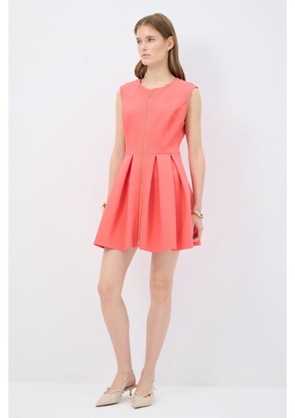 Fermuar Detaylı Kolsuz Elbise fırsatları