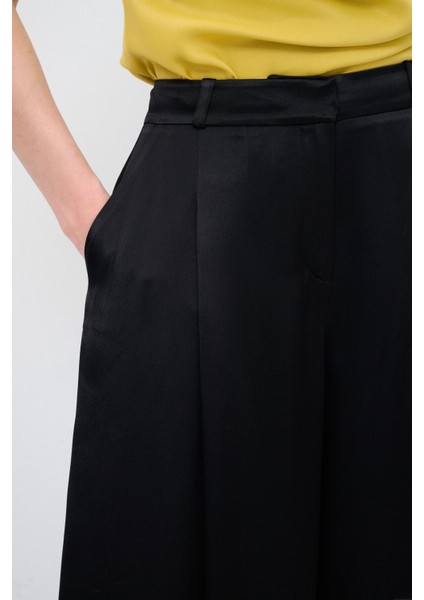 Pileli Geniş Paça Pantolon modelleri