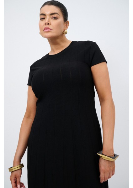 Kısa Kollu Triko Elbise Siyah 124L9363000 modelleri