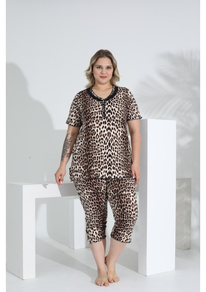 Angelique Bambu Kumaş Kısa Kol Dantel Detaylı Kadın Kapri Takım 22263