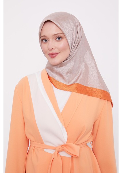 Turuncu Halka Desen Monogram Eşarp