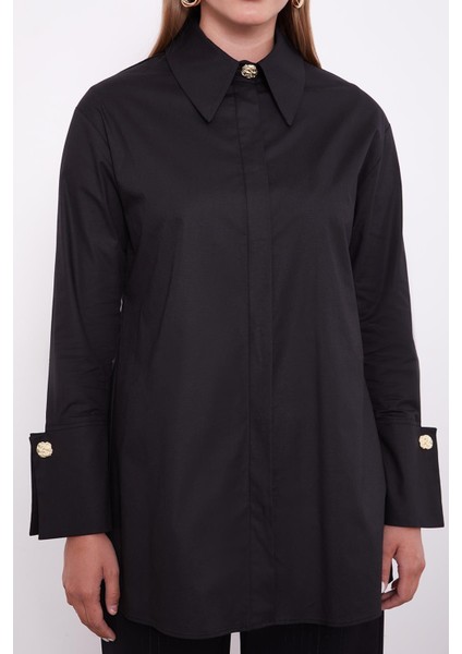 Siyah Broş Düğme Detaylı Gömlek modelleri