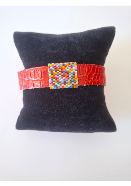 El Yapımı Miyuki Boncuklu Kırmızı Deri Bileklik modelleri