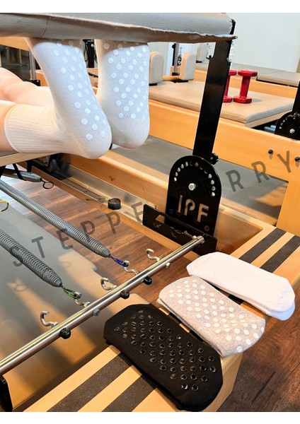 4 Çift Soket Pilates Çorabı fiyatları