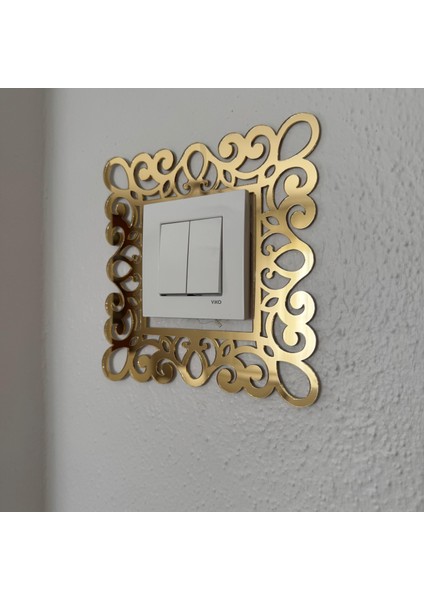 Tekli Gold Pleksi| Standart Piriz Çerçevesi |Tekli Gold Prizlik|17*17 CM|PR8009